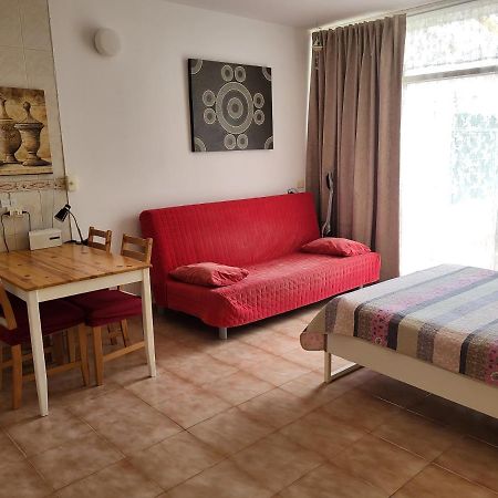 Studio With Garden Arona  Dış mekan fotoğraf