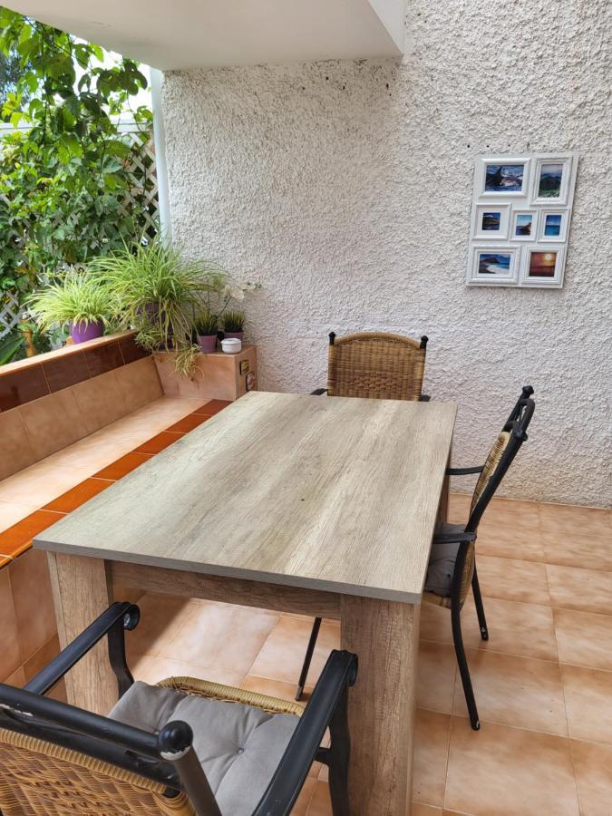 Studio With Garden Arona  Dış mekan fotoğraf